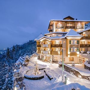 Hotel AlpenSchlössl St. Johann im Pongau Exterior photo