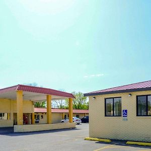 Econo Lodge Inn & Suites Carbondale Exterior photo