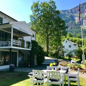 Bed and Breakfast Heimly Pensjonat Flåm Exterior photo