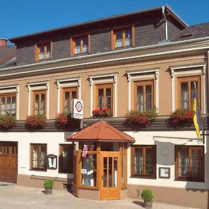 Hotel Gasthof Maurer Gloggnitz Exterior photo