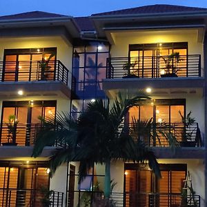 Kampala Suburbs Apartment Exterior photo