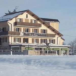 Hotel Restaurant Le Yeti Les Rousses Exterior photo