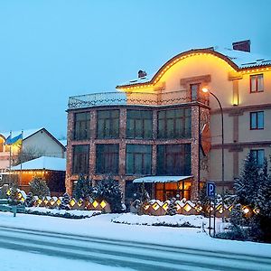 Hotel Kilikiya Uschhorod Exterior photo