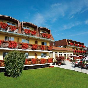 Hotel Kärnten Krumpendorf Exterior photo