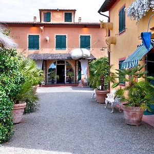 Bed and Breakfast Fattoria Santa Lucia Borgo Alla Cantina San Gervasio Exterior photo