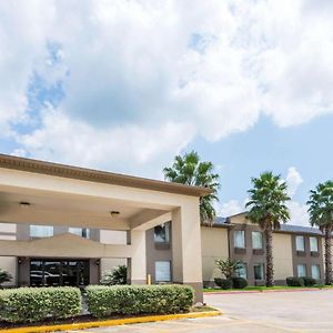 Hotel Howard Johnson By Wyndham Iowa La Exterior photo