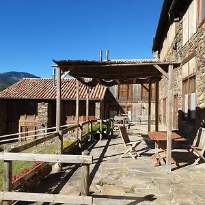 Gasthaus El Serrat Turisme Rural Planoles Exterior photo