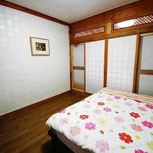 Hotel Reed House Hanok Pension Suncheon Exterior photo