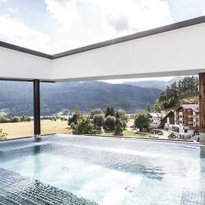 Aktiv- und Wellnesshotel Traube- Post Graun im Vinschgau Exterior photo