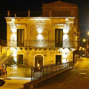 Bed and Breakfast Palazzo Restifa Bnb Montalbano Elicona Exterior photo