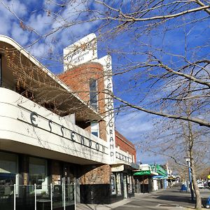 Aparthotel Punthill Essendon Melbourne City Exterior photo