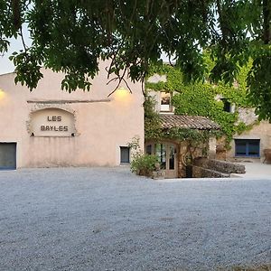 Bed and Breakfast Domaine Les Bayles Saint-Trinit Exterior photo