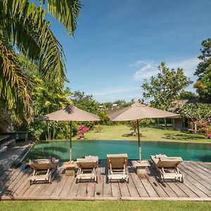 Villa Galante Seminyak Exterior photo