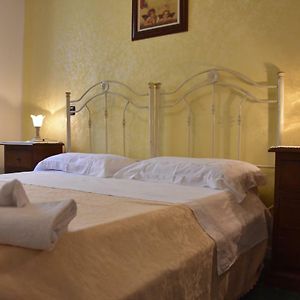 Il Ciclamino Bed And Breakfast Ascoli Piceno Exterior photo