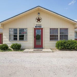 OYO Hotel Breckenridge TX Hubbard Creek Lake Exterior photo