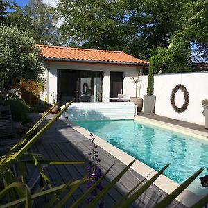 Bed and Breakfast La Casa Bonita Martignas-sur-Jalle Exterior photo