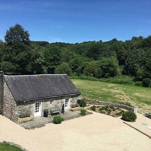 Villa Gite Moulin Du Squiriou Berrien Exterior photo