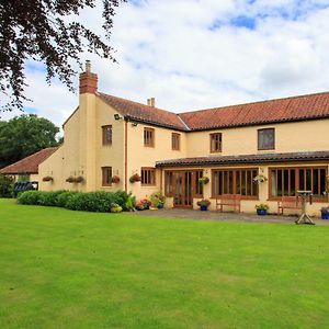 Bed and Breakfast Wood Farm Kerdiston Reepham  Exterior photo