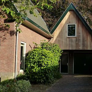 B&B Onder de rode beuk Dieren Exterior photo