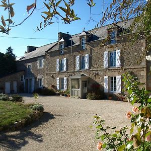 Bed and Breakfast Clos St Ange  Vildé-Guingalan Exterior photo