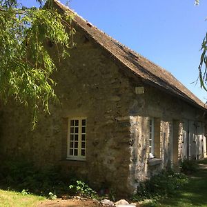 La Chambree Des Colombes Sainte-Colombe-près-Vernon Exterior photo