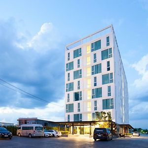 Easy Hotel 2 Lamphun Exterior photo