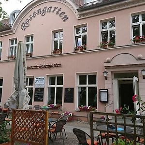 Hotel Restaurant Rosengarten Neuruppin Exterior photo