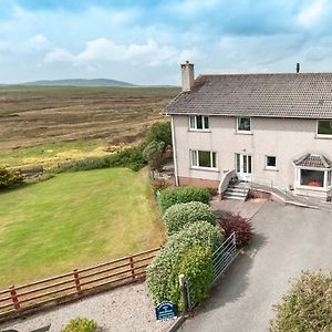 Bed and Breakfast Lathamor Stornoway  Exterior photo