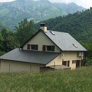 Villa Gite Ballestan Saint-Béat Exterior photo