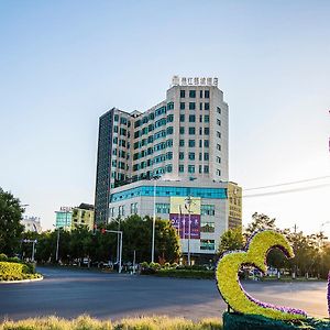 Metropolo Jinjiang Hotels Yining Development Zone Branch Exterior photo