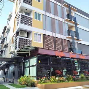 Rinrada Place Hotel Ubon Ratchathani Exterior photo