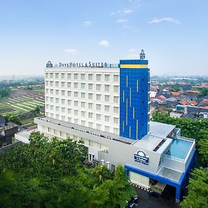 Days Hotel & Suites By Wyndham Jakarta Airport Tangerang Exterior photo
