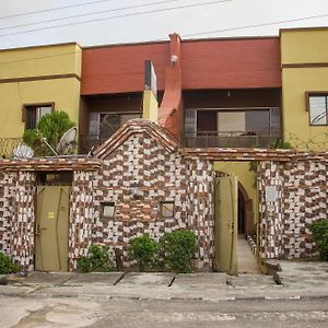 Peace Hotel Annex Lagos Exterior photo