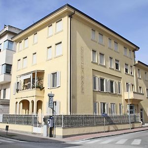 Hotel La Pace Pontedera Exterior photo