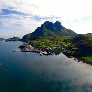 Ferienwohnung Rorbu 1 Ureberget - Ure Lofoten Sennesvik Exterior photo