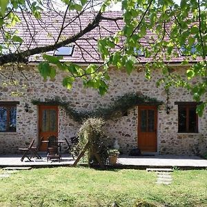 Villa Gite du Sorbier Le Chalard Exterior photo