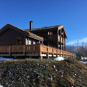 Villa Harpefossen Skisenter Og Hyttegrend Nordfjordeid Exterior photo