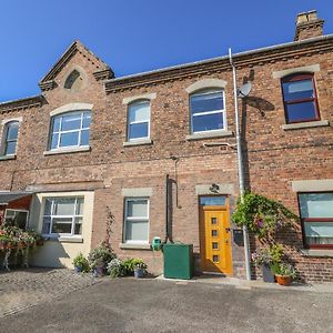 Villa Ty'R Orsaf Builth Wells Exterior photo