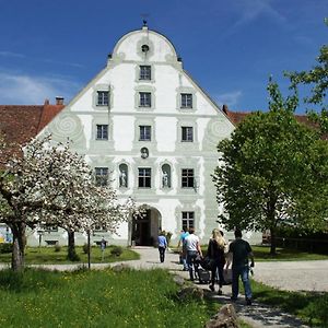 Hotel Zentrum für Umwelt und Kultur - Gästehaus und Jugendbildungseinrichtung im Maierhof Benediktbeuern Exterior photo