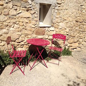 Hotel Chambre d'hôte Geiko Cabrieres-d'Aigues Exterior photo