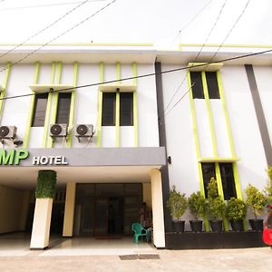 MP Hotel Purwakarta Exterior photo