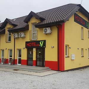 Hotelik Sj Łódź Exterior photo