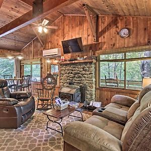 Secluded Stanardsville Cabin With 10 Acres And Hot Tub Exterior photo