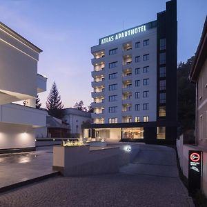 Atlas Aparthotel Piatra Neamţ Exterior photo