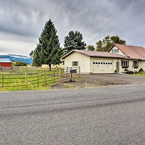 Villa Farmhouse In Country Setting Near Gravity Hill Grangeville Exterior photo