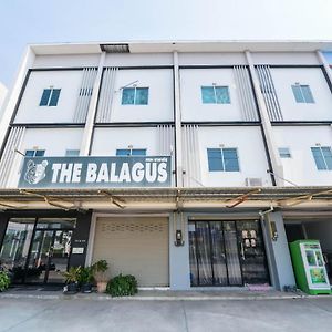Oyo 497 The Balagus Hotel Pattaya Exterior photo