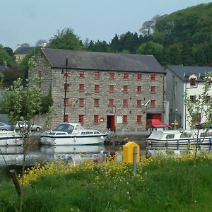 Waterside Guesthouse Graiguenamanagh Exterior photo