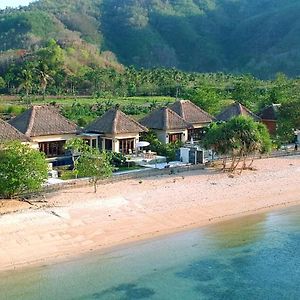 Star Sand Beach Resort Sekotong Exterior photo