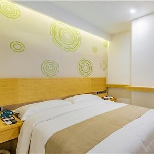 GreenTree Inn Beijing Daxing District Huangcun West Street Subway Station Express Hotel Exterior photo