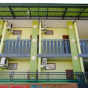 Hotel OYO Life 2641 Zulfina Blue Fire House Banyuwangi  Exterior photo